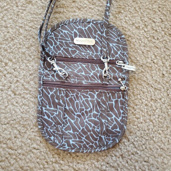 HIPPIE PURSE by Baggallini in NEW CONDITION. - Picture 2 of 5